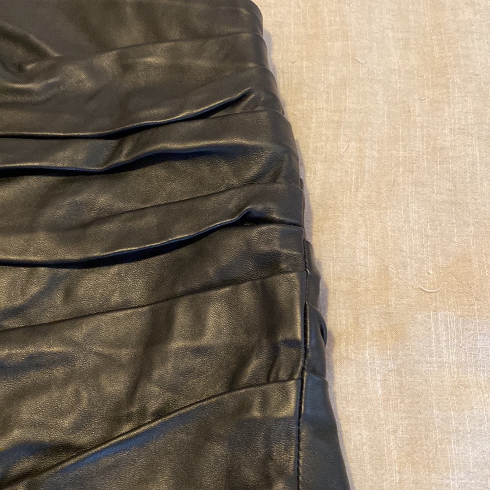 Camila Coelho x Revolve Clementine bodycon Ruched black Leather mini Skirt Small - Picture 8 of 12